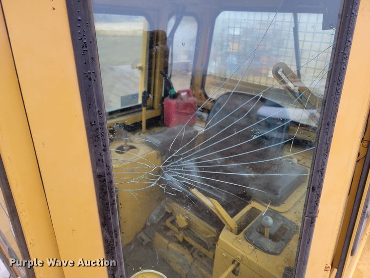 image for item LL9721 Caterpillar D5H LGP Series II  dozer