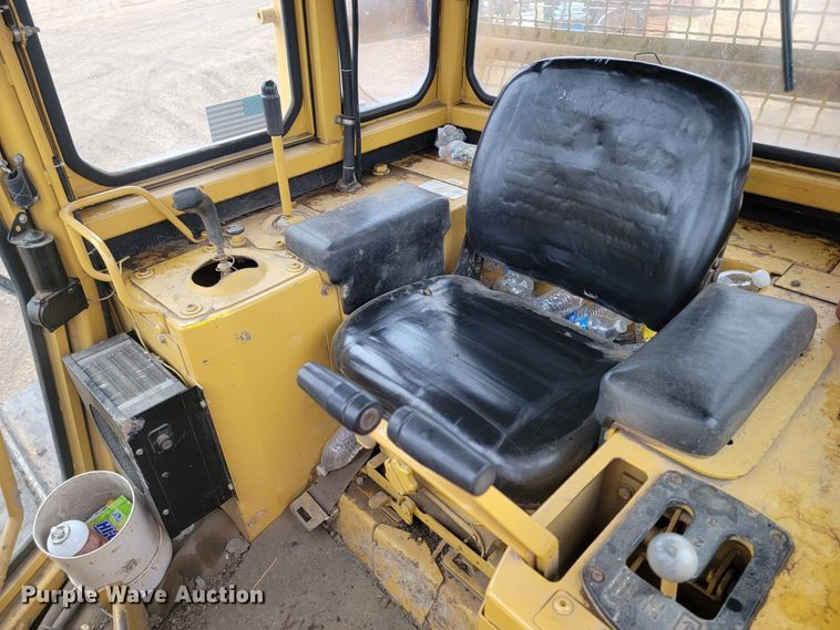 image for item LL9721 Caterpillar D5H LGP Series II  dozer