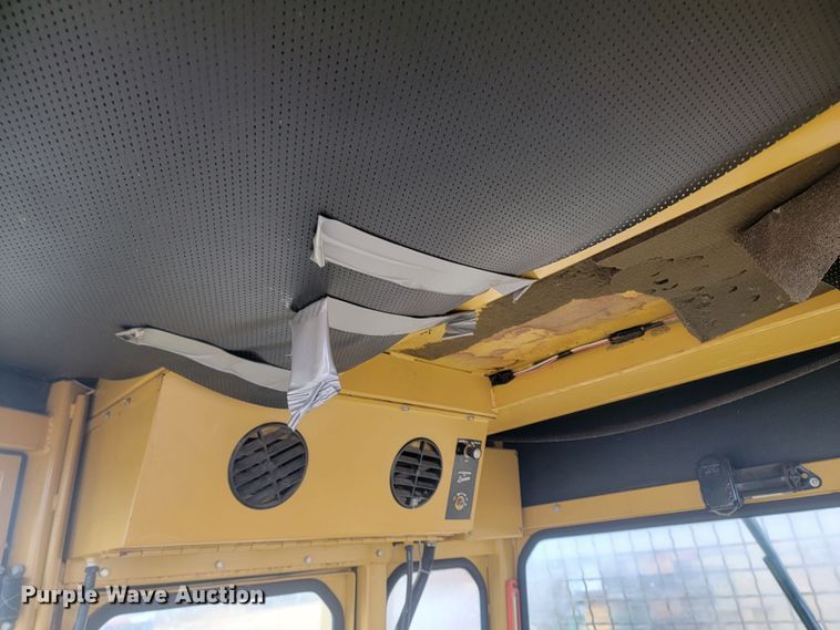 image for item LL9721 Caterpillar D5H LGP Series II  dozer