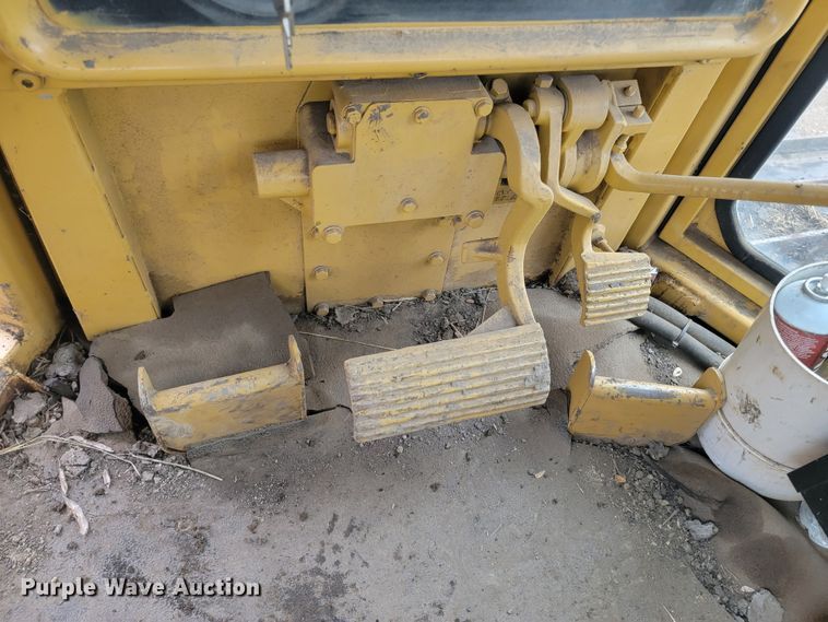image for item LL9721 Caterpillar D5H LGP Series II  dozer
