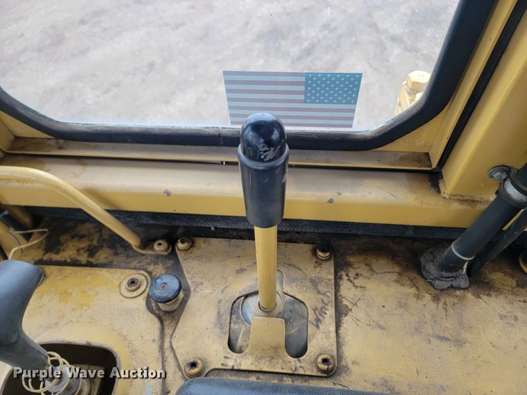 image for item LL9721 Caterpillar D5H LGP Series II  dozer