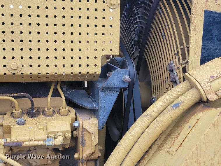 image for item LL9721 Caterpillar D5H LGP Series II  dozer