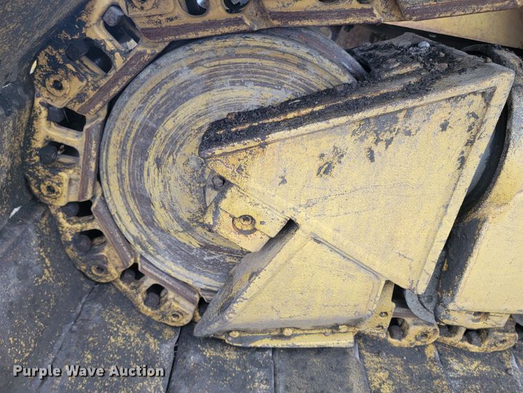 image for item LL9721 Caterpillar D5H LGP Series II  dozer