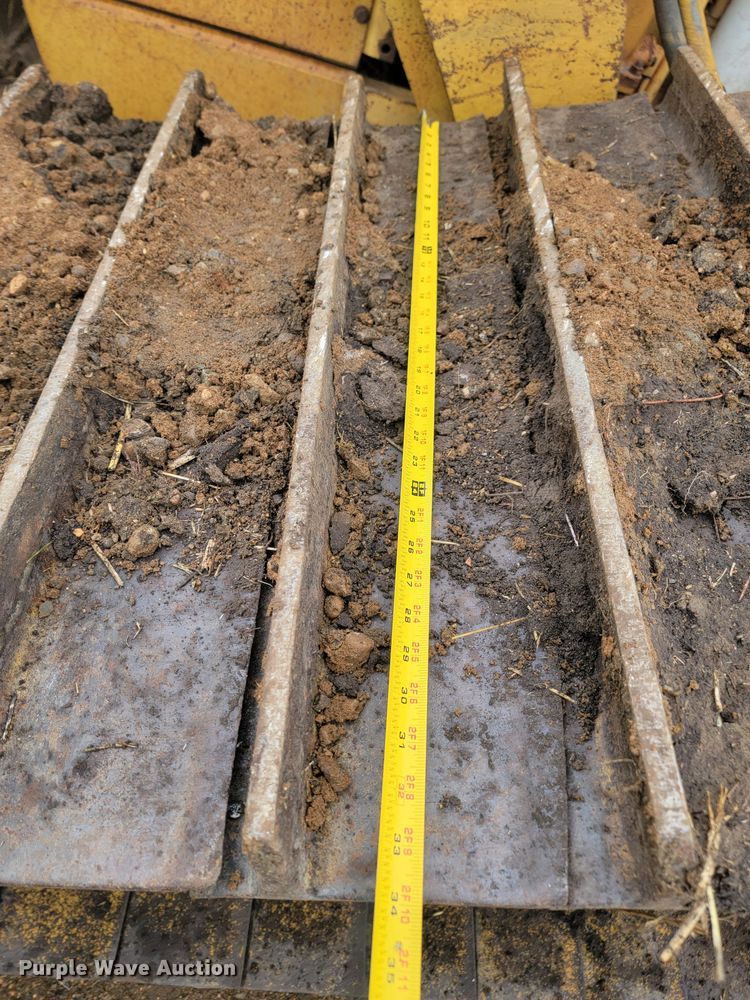 image for item LL9721 Caterpillar D5H LGP Series II  dozer