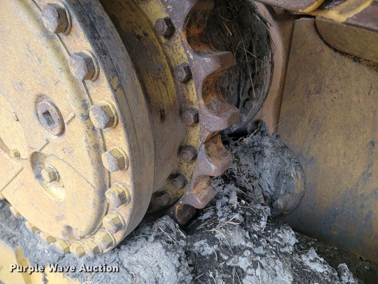 image for item LL9721 Caterpillar D5H LGP Series II  dozer