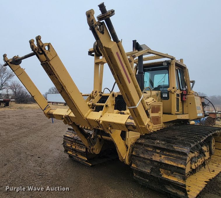 image for item LL9722 1991 John Deere 850B LGP  cable plow