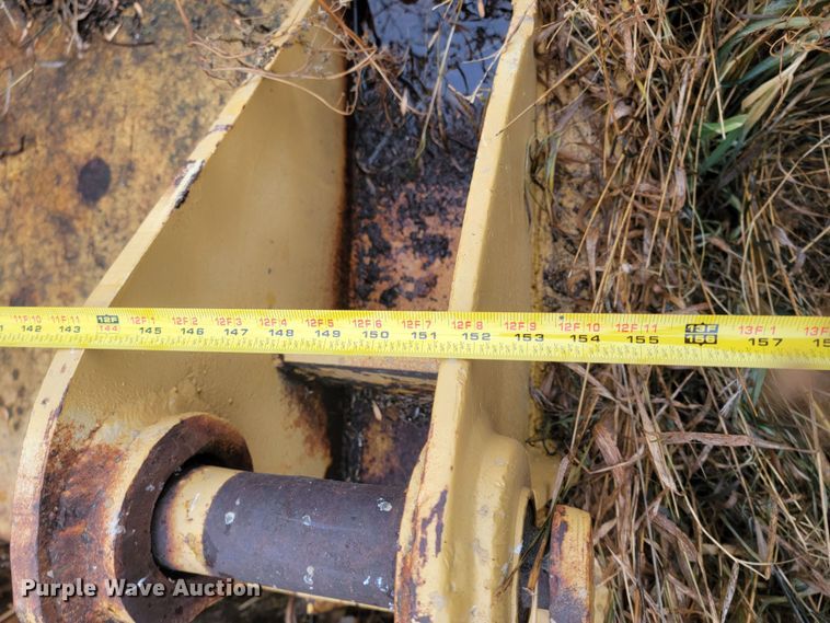 image for item LL9722 1991 John Deere 850B LGP  cable plow