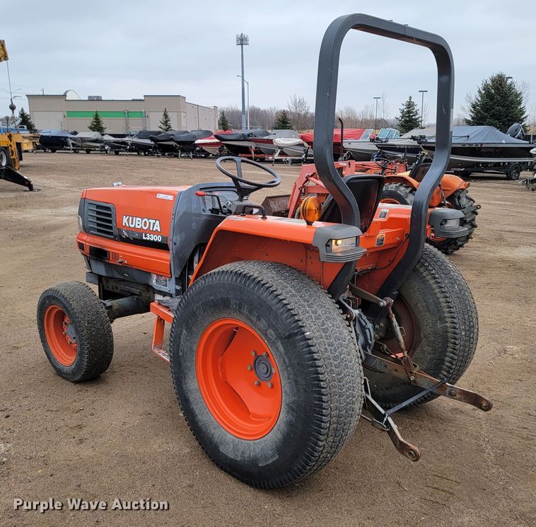 image for item LL9726 Kubota L3300  MFWD tractor