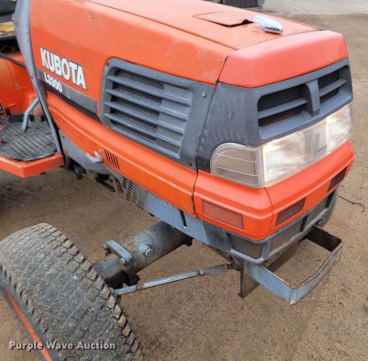 image for item LL9726 Kubota L3300  MFWD tractor