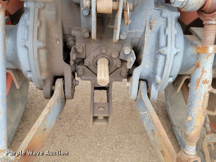 image for item LL9726 Kubota L3300  MFWD tractor