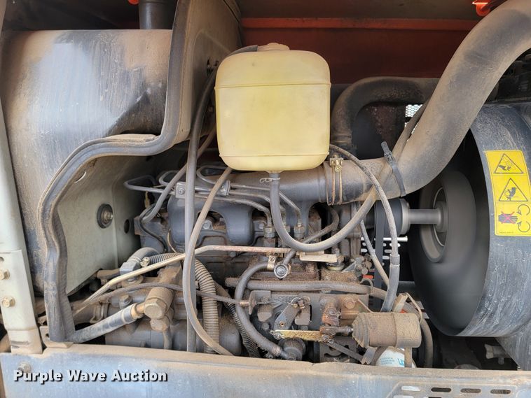 image for item LL9726 Kubota L3300  MFWD tractor