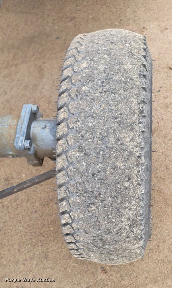 image for item LL9726 Kubota L3300  MFWD tractor