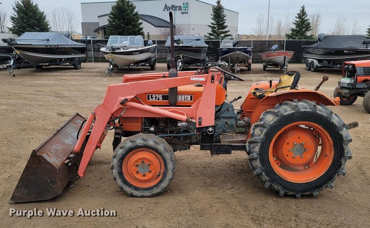 image for item LL9727 Kubota L275  MFWD tractor