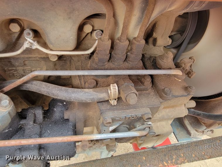 image for item LL9727 Kubota L275  MFWD tractor