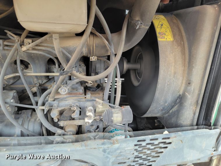 image for item LL9728 Kubota L2900  MFWD tractor