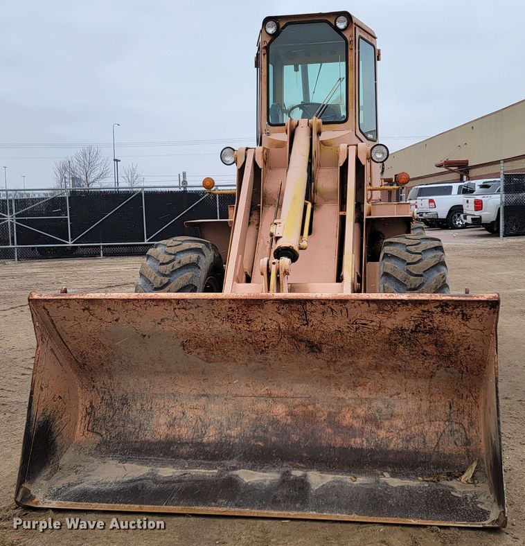 image for item LL9729 Ford A-62  wheel loader