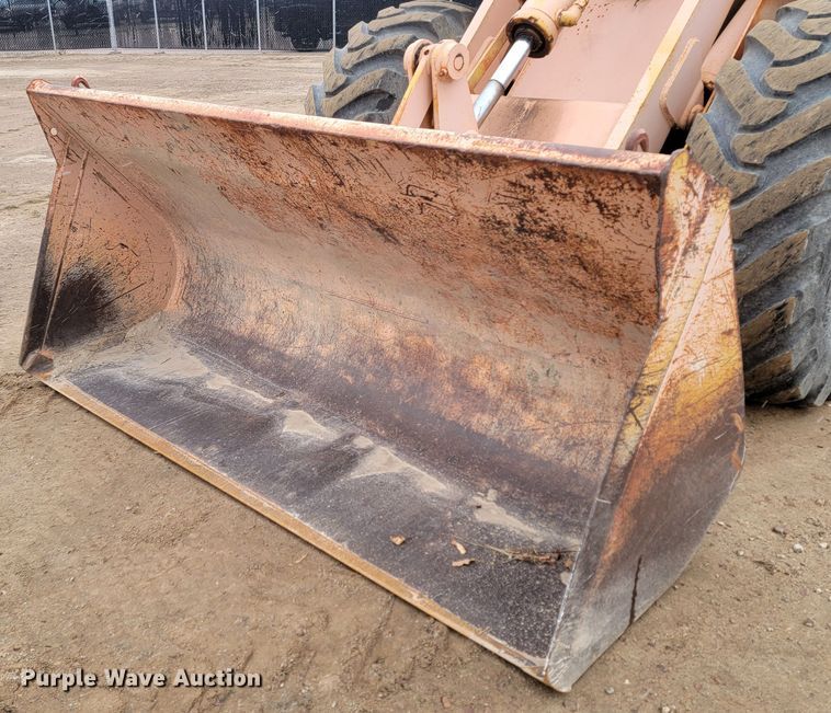 image for item LL9729 Ford A-62  wheel loader