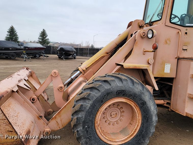 image for item LL9729 Ford A-62  wheel loader
