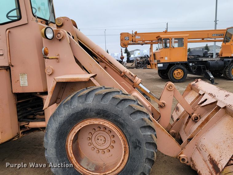 image for item LL9729 Ford A-62  wheel loader