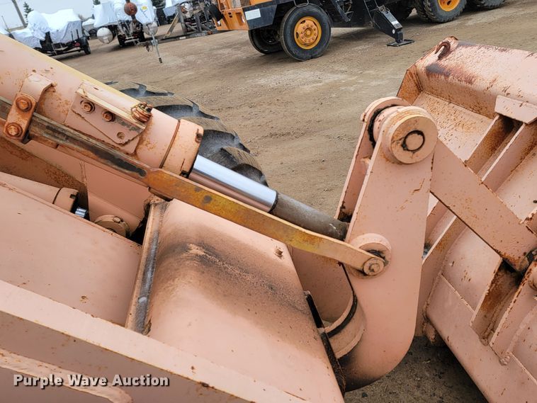 image for item LL9729 Ford A-62  wheel loader