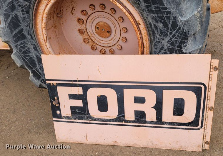 image for item LL9729 Ford A-62  wheel loader