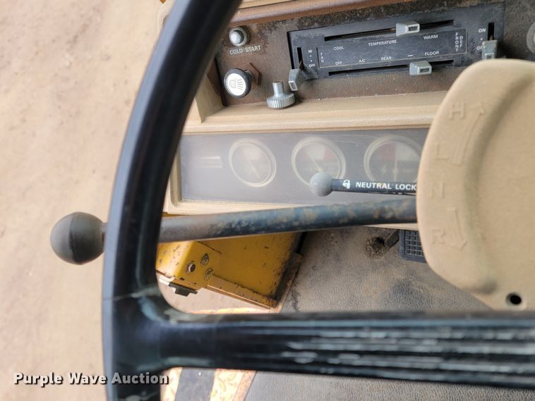 image for item LL9729 Ford A-62  wheel loader