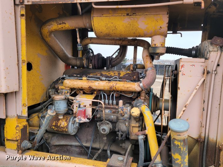 image for item LL9729 Ford A-62  wheel loader