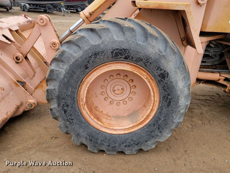 image for item LL9729 Ford A-62  wheel loader