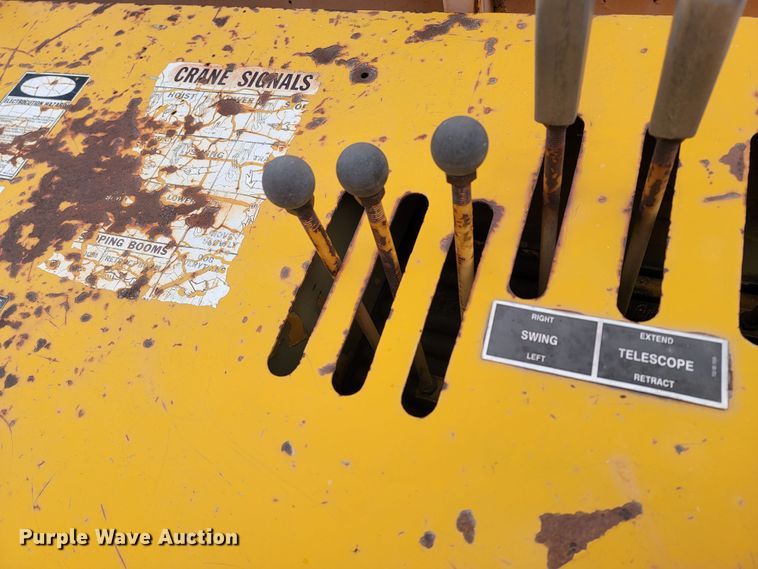 image for item LL9730 1974 Dodge T80  crane truck