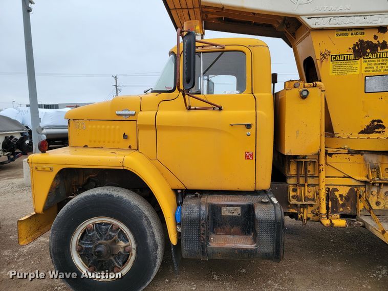 image for item LL9730 1974 Dodge T80  crane truck