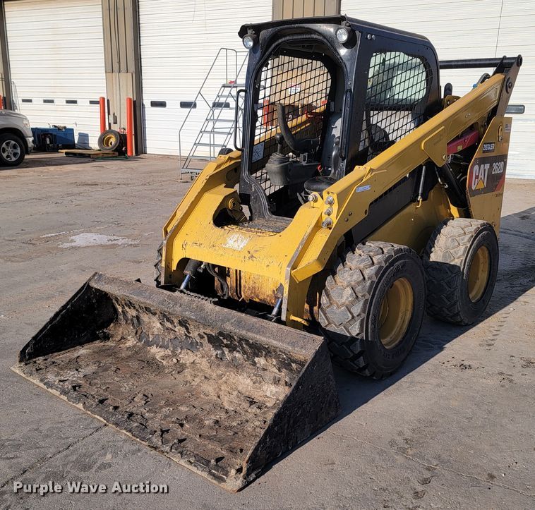 image for item LL9746 2016 Caterpillar 262D  skid steer loader