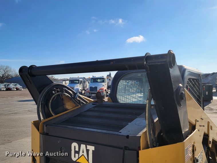 image for item LL9746 2016 Caterpillar 262D  skid steer loader