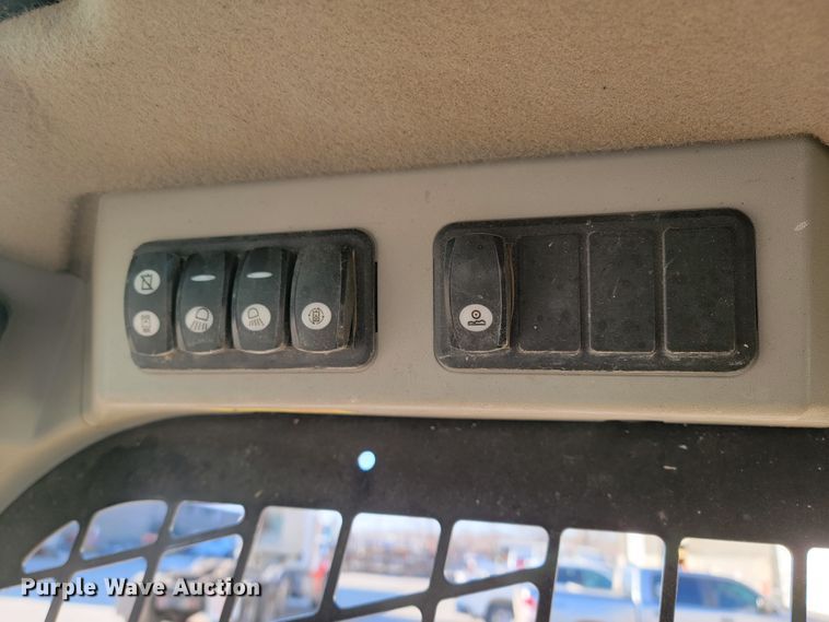 image for item LL9746 2016 Caterpillar 262D  skid steer loader