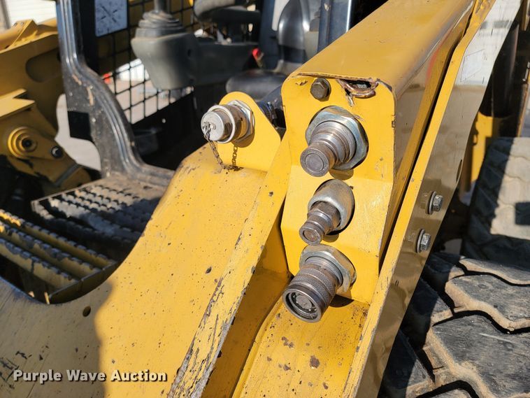 image for item LL9746 2016 Caterpillar 262D  skid steer loader