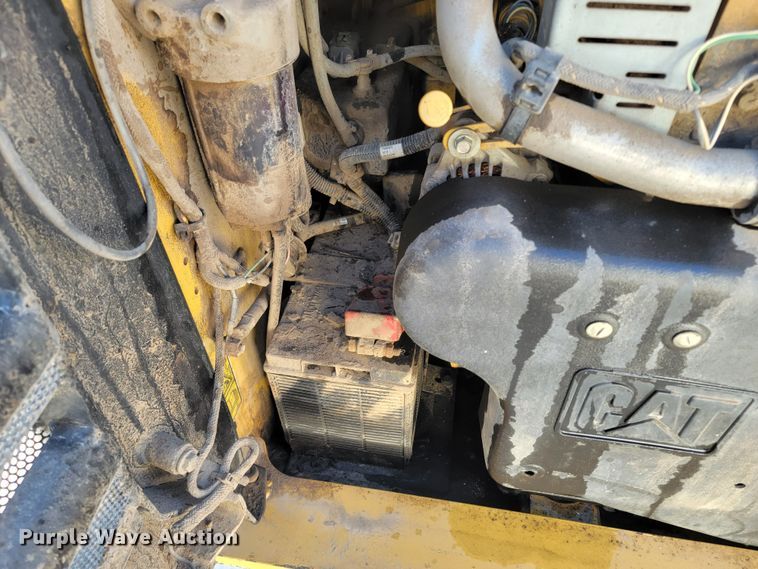 image for item LL9746 2016 Caterpillar 262D  skid steer loader