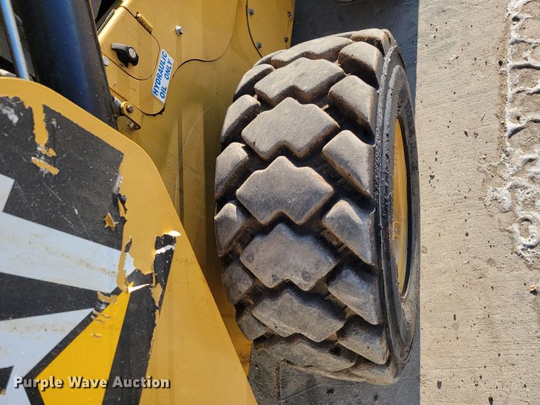 image for item LL9746 2016 Caterpillar 262D  skid steer loader