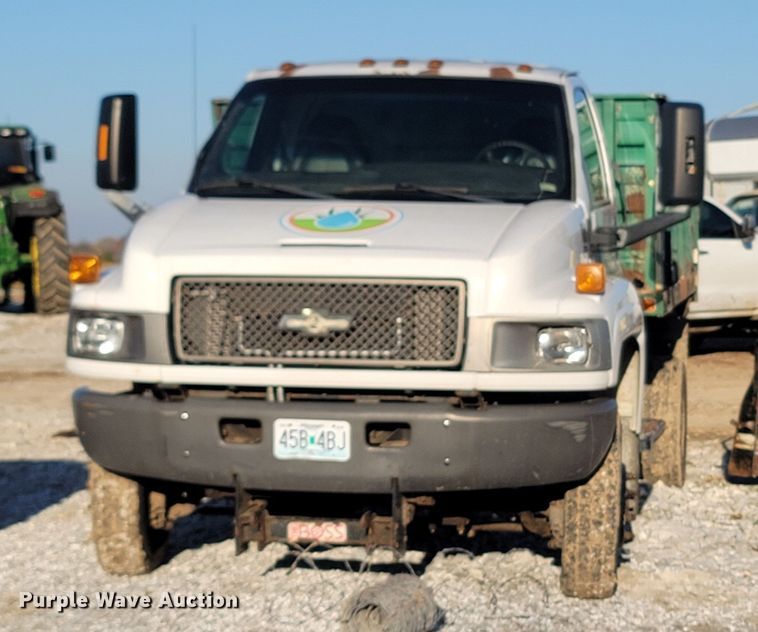 image for item LN9722 2005 Chevrolet C4500  dump truck