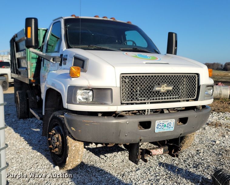 image for item LN9722 2005 Chevrolet C4500  dump truck