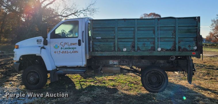 image for item LN9722 2005 Chevrolet C4500  dump truck