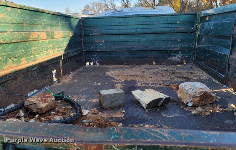 image for item LN9722 2005 Chevrolet C4500  dump truck