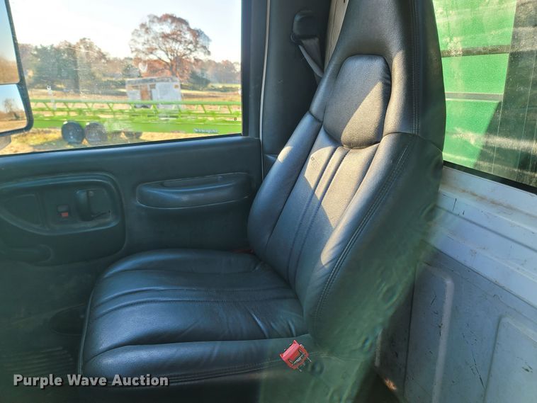 image for item LN9722 2005 Chevrolet C4500  dump truck