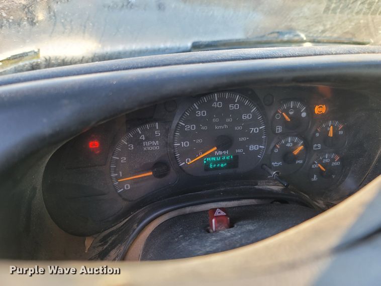 image for item LN9722 2005 Chevrolet C4500  dump truck