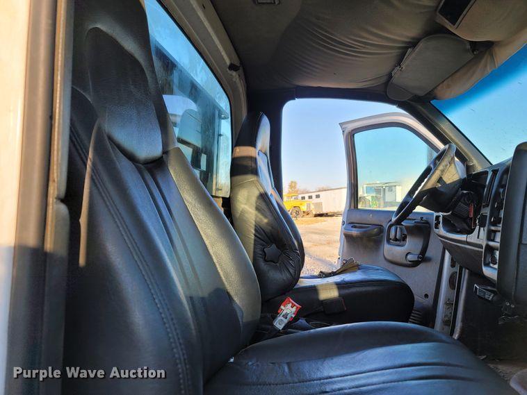 image for item LN9722 2005 Chevrolet C4500  dump truck