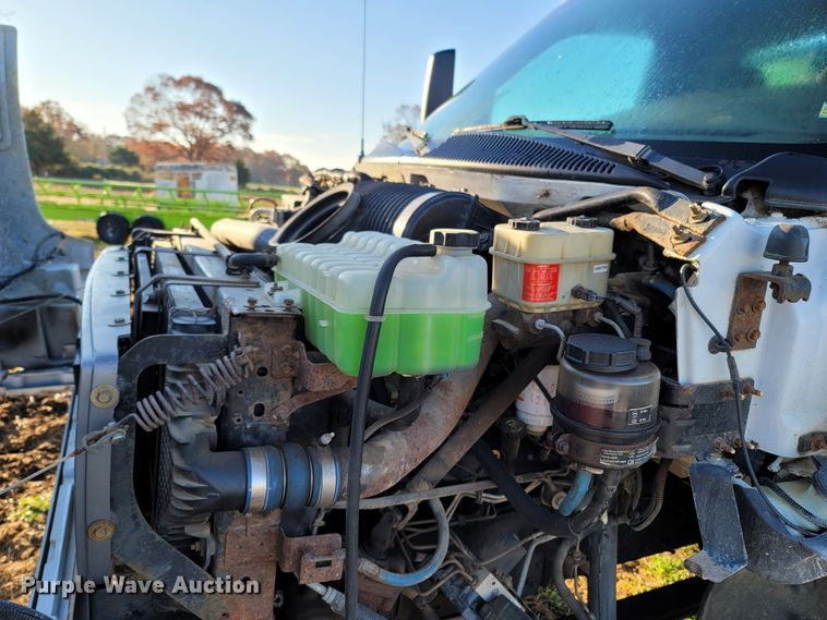 image for item LN9722 2005 Chevrolet C4500  dump truck