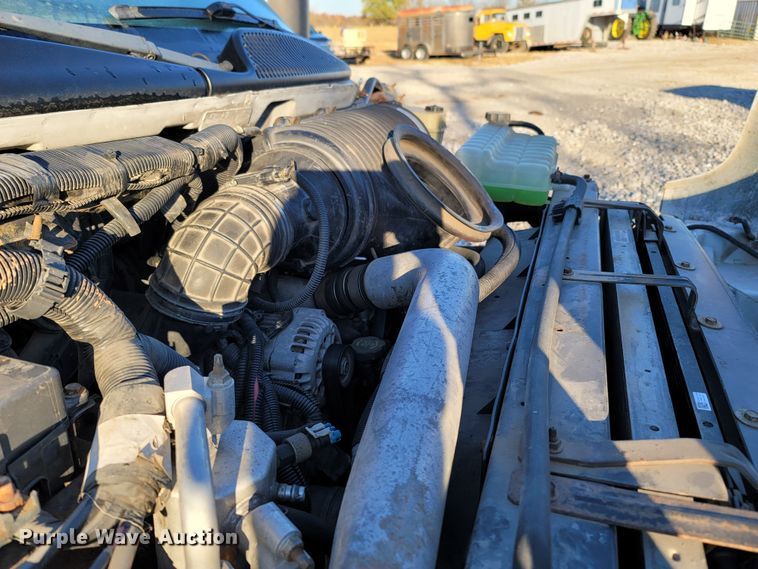 image for item LN9722 2005 Chevrolet C4500  dump truck