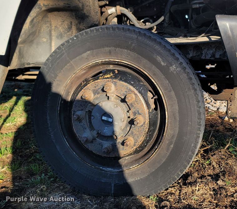 image for item LN9722 2005 Chevrolet C4500  dump truck