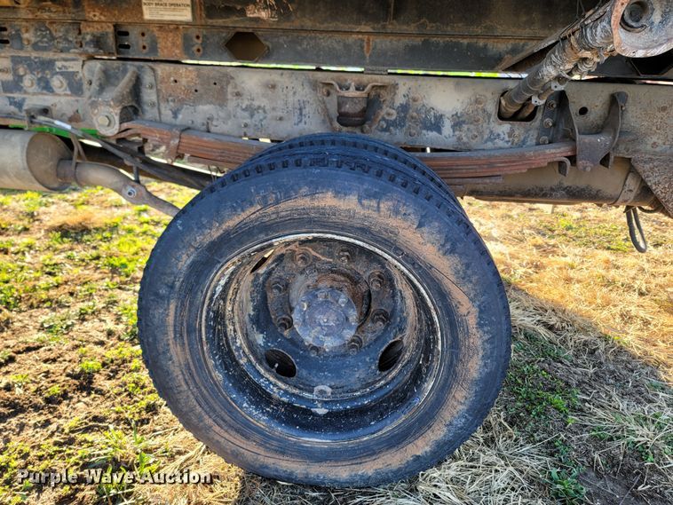 image for item LN9722 2005 Chevrolet C4500  dump truck