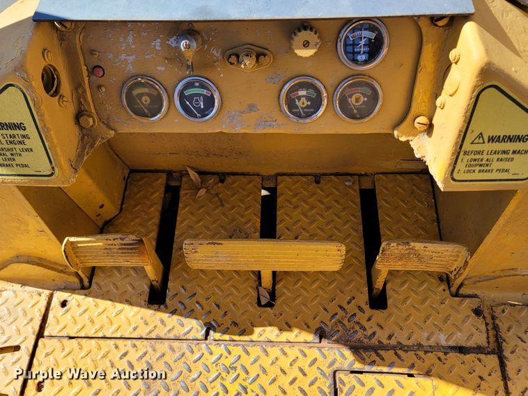 image for item LN9724 1967 Caterpillar 951B  track loader