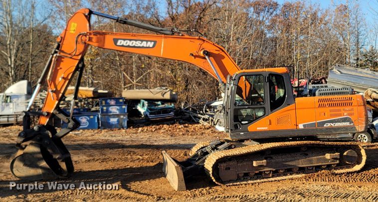 image for item LN9725 2019 Doosan DX225LC-5  excavator