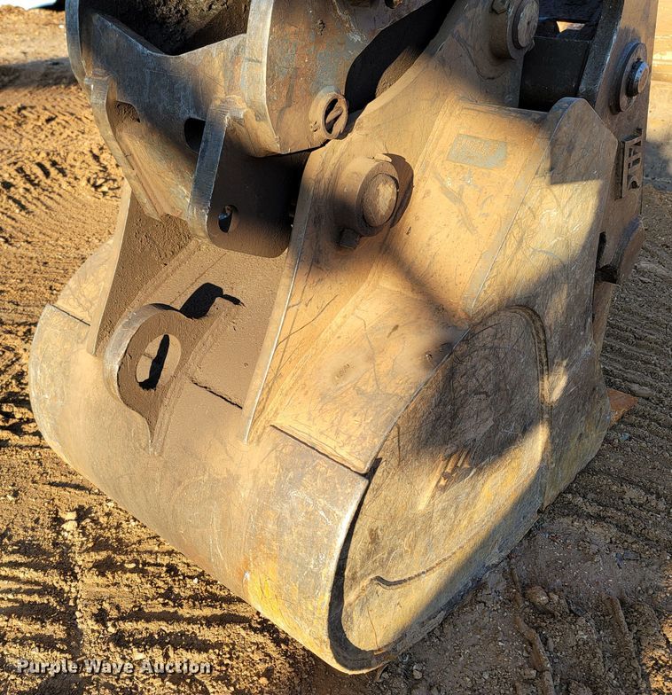 image for item LN9725 2019 Doosan DX225LC-5  excavator